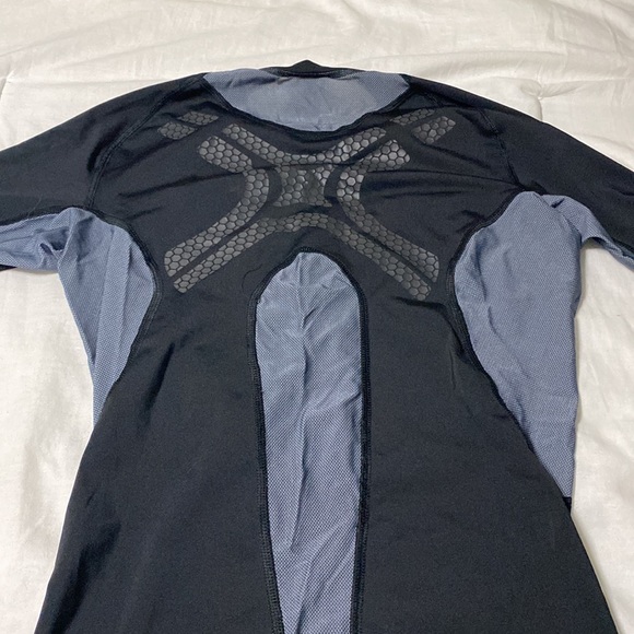 Adidas workout top - Picture 6 of 9